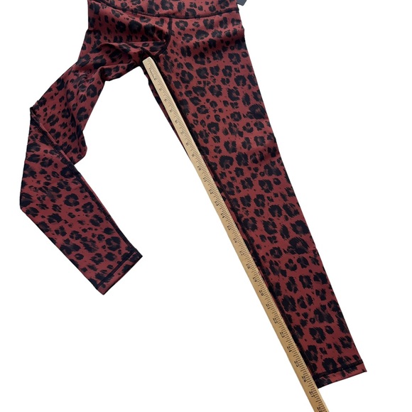 DYI Women’s Small Printed Signature Tight Canyon Animal/Cheetah Print Leggings - Picture 7 of 10